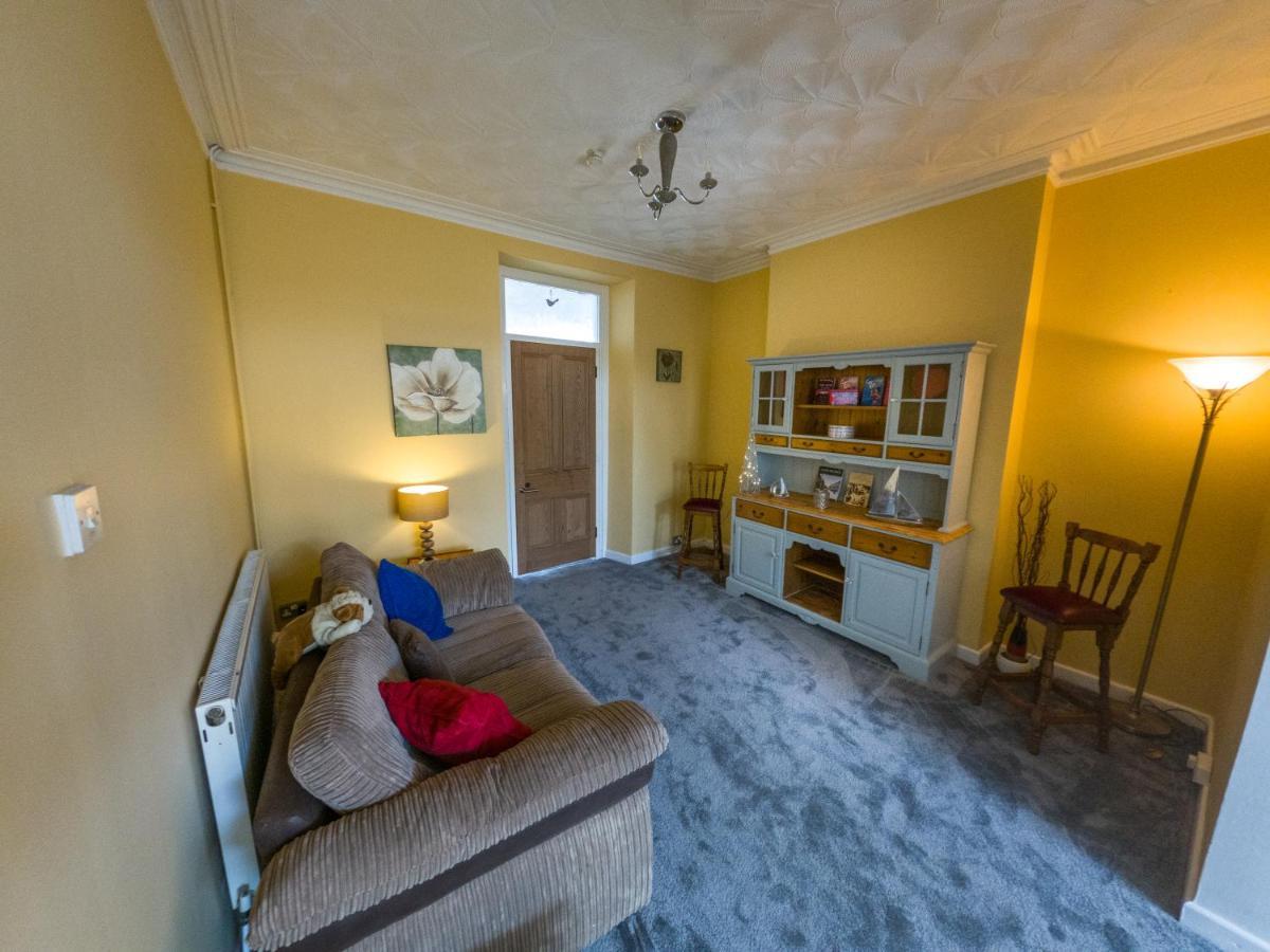 Newton Heath -750mtrs To - Spacious Ground Floor - Sleeps 6 Apartment Porthcawl